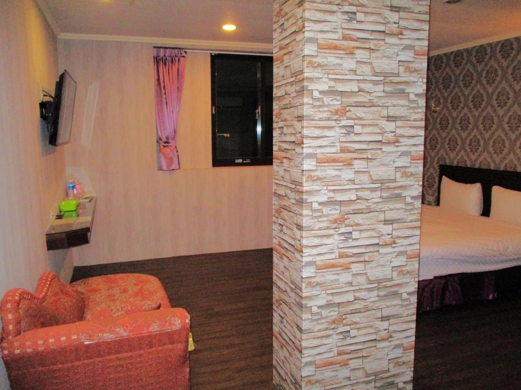 欣悅商務旅店 Hotel Toufen Exterior photo