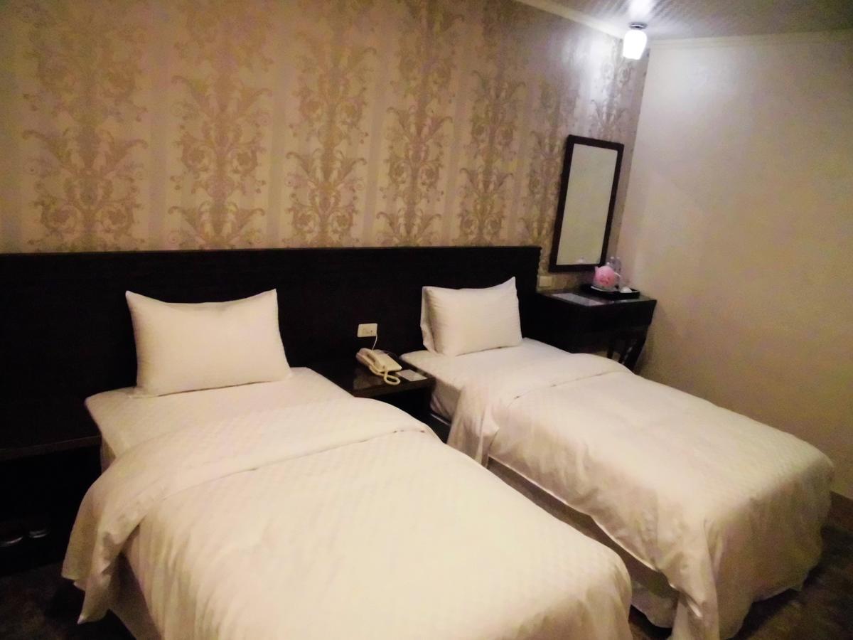 欣悅商務旅店 Hotel Toufen Exterior photo