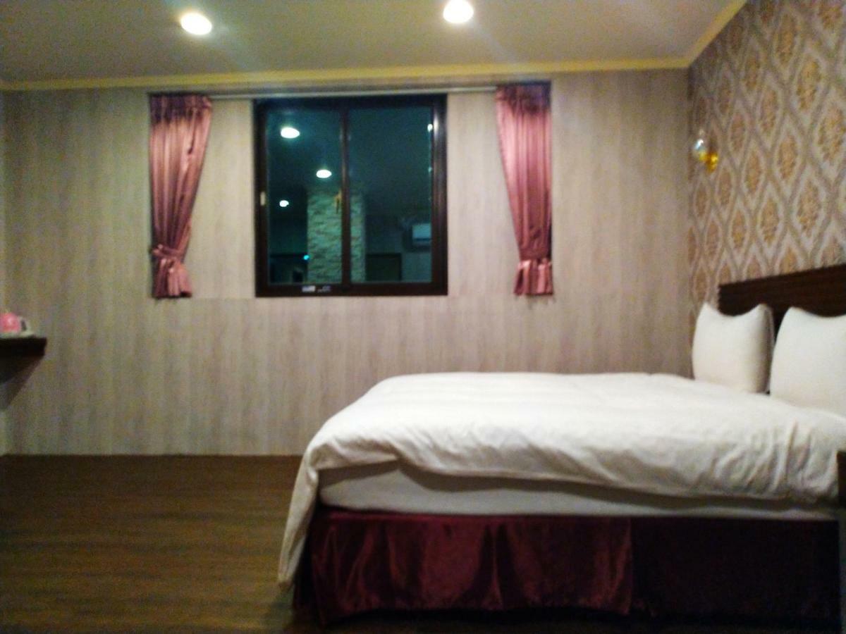 欣悅商務旅店 Hotel Toufen Exterior photo